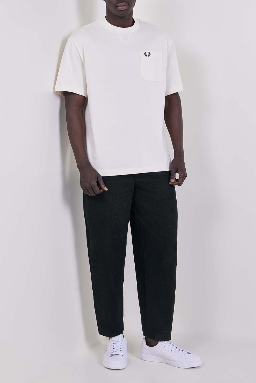 חולצת טי בגזרה משוחררת